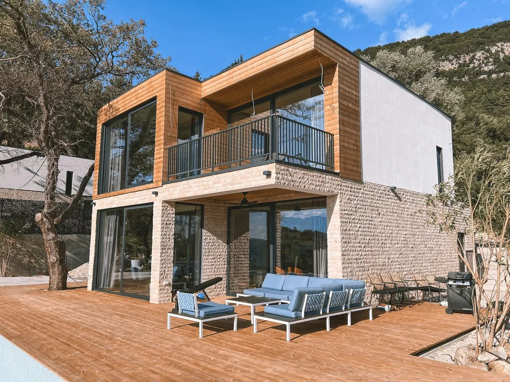 Villas with Panoramic Sea Views, Kavac