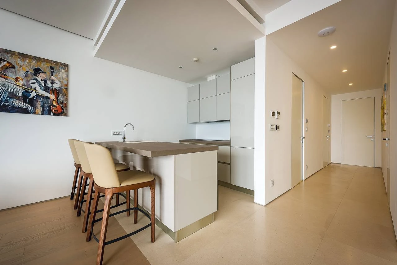Luxury 198 m2 Waterfront Apartment in Dukley Gardens, Budva