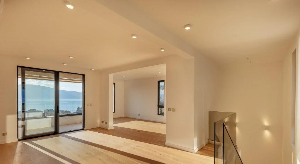 Two-bedroom Duplex with Panoramic Sea View, Donja Lastva, Tivat