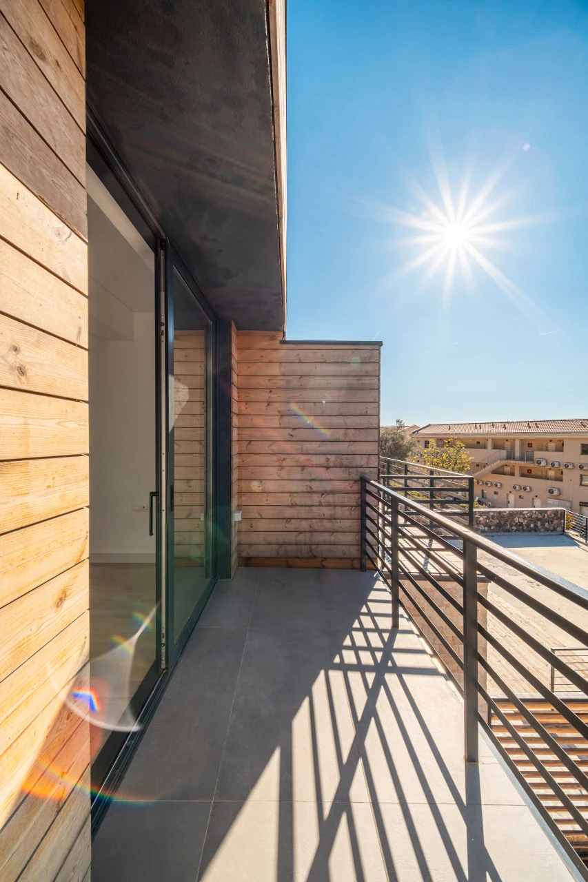 High-quality Townhouses with Sea Views in Kavac