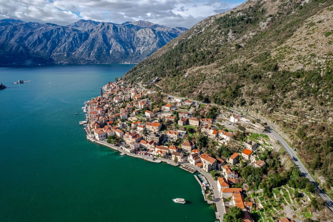 Unique 1,065 m² Plot in the Heart of the Bay of Kotor