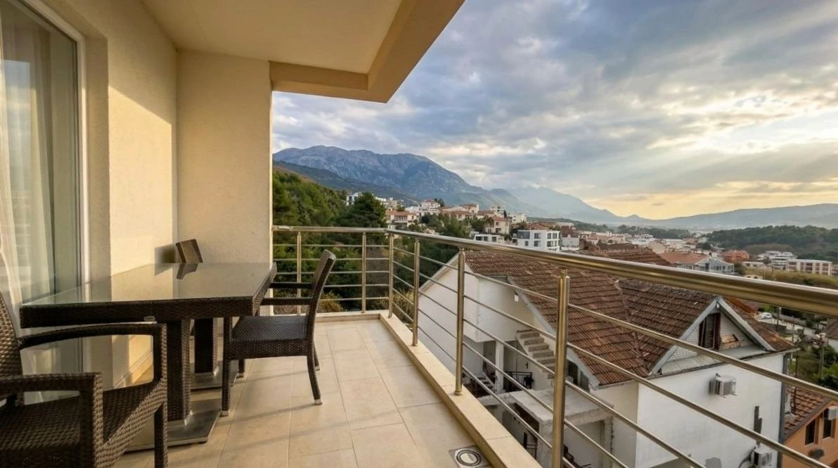 Charming 1-Bedroom Apartment with Sea View in Tivat