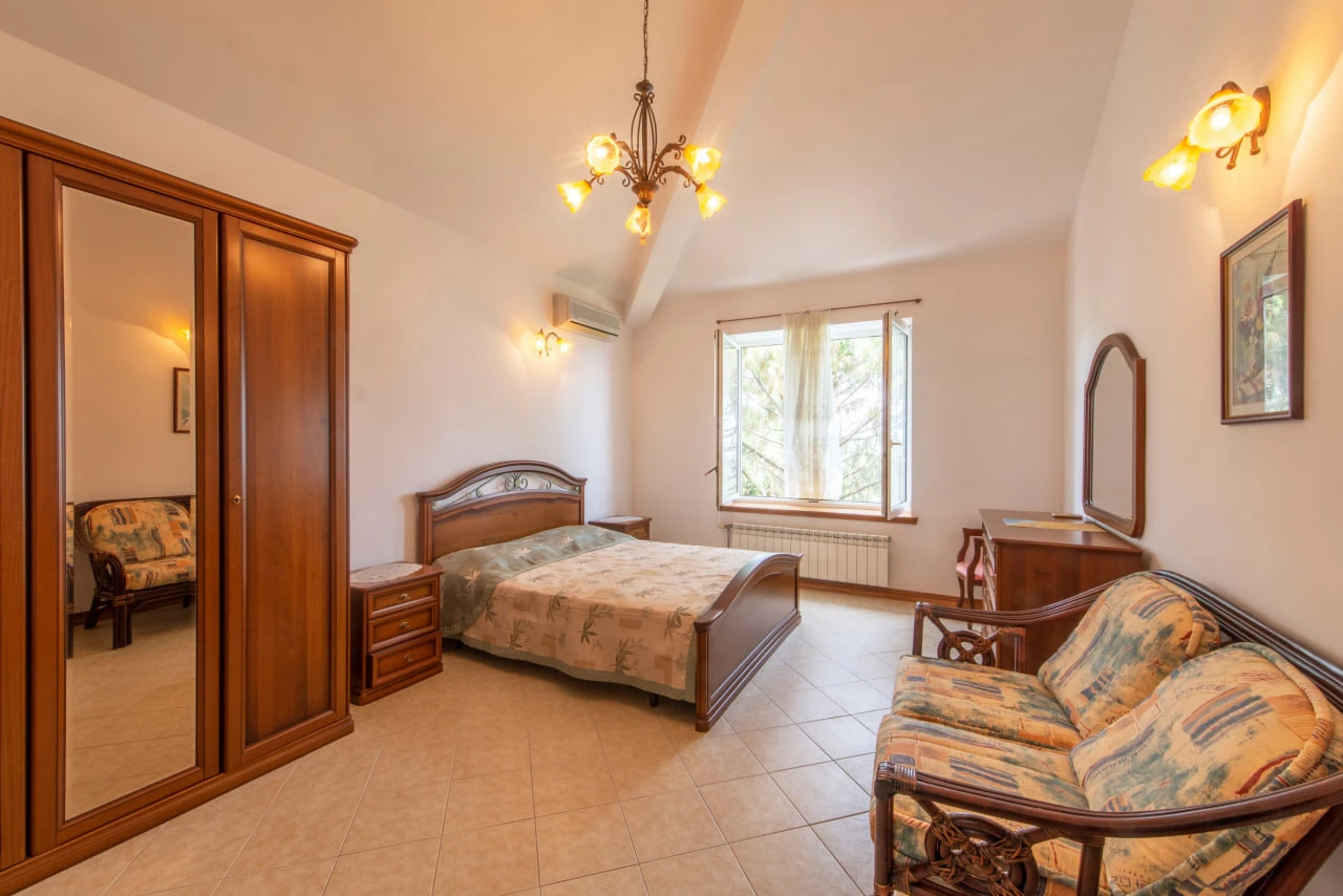 Exclusive Mansion 100m from the Sea, Zanjice