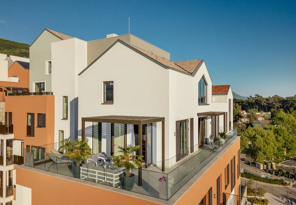 Duplex Penthouse with Panoramic Sea Views — Porto Montenegro