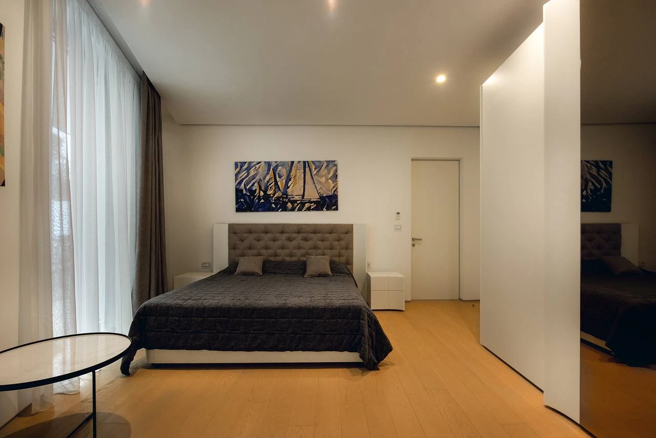Luxury 198 m2 Waterfront Apartment in Dukley Gardens, Budva