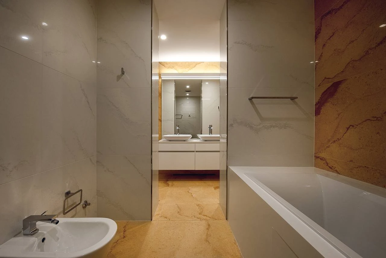 Luxury 198 m2 Waterfront Apartment in Dukley Gardens, Budva