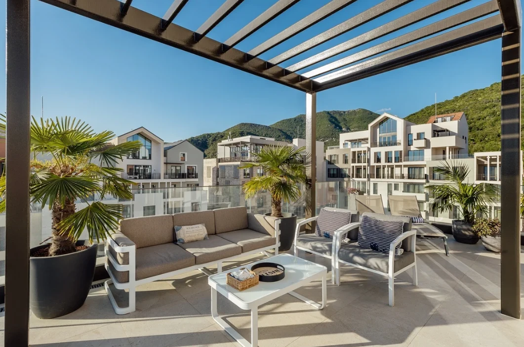 Duplex Penthouse with Panoramic Sea Views — Porto Montenegro