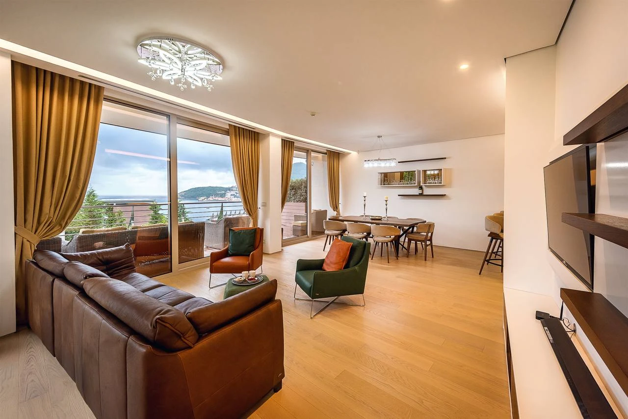 Luxury Apartment for Rent in Dukley Gardens, Budva