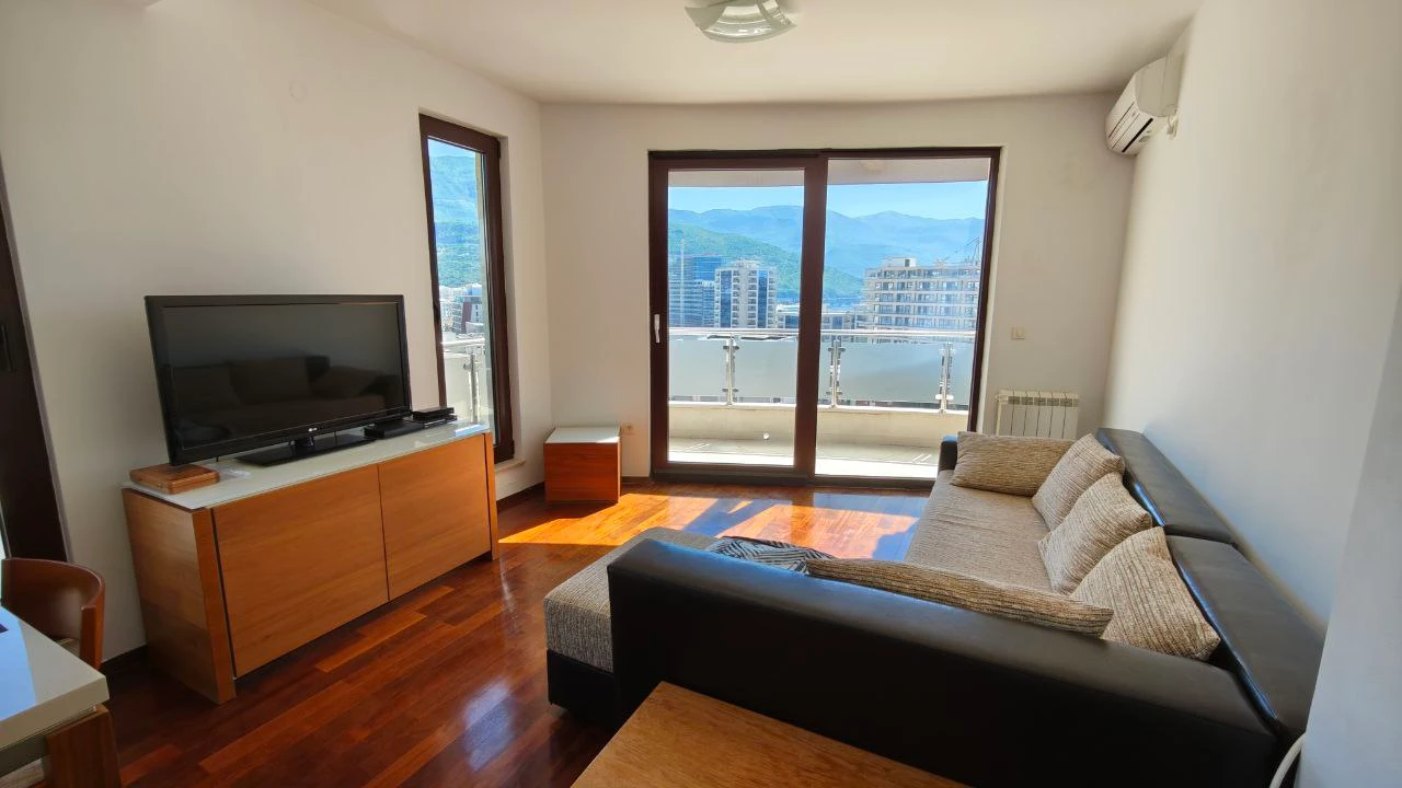 Three-Bedroom Apartment In The Very Center Of Budva