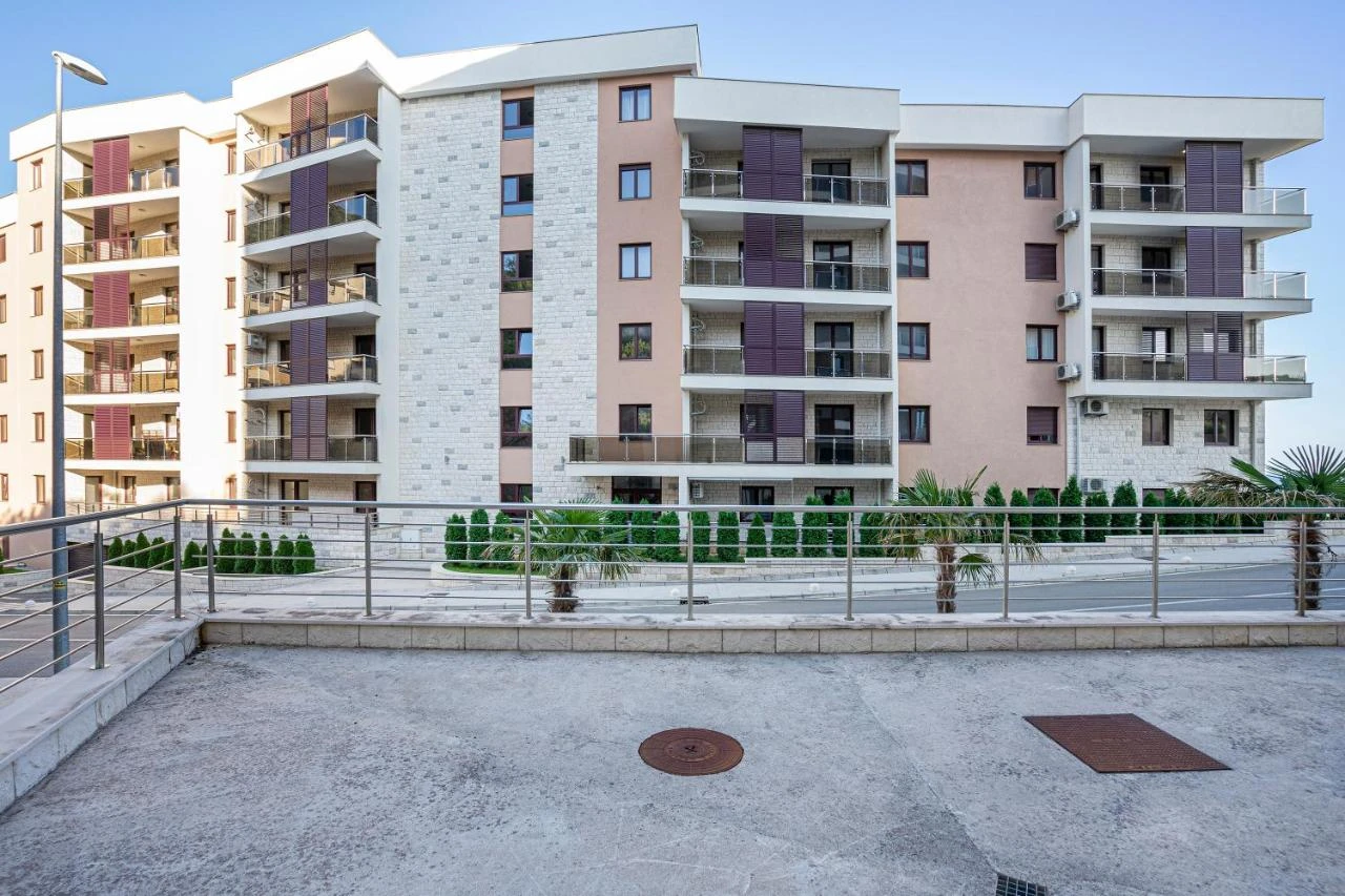 High-Quality Finished Apartments in Becici