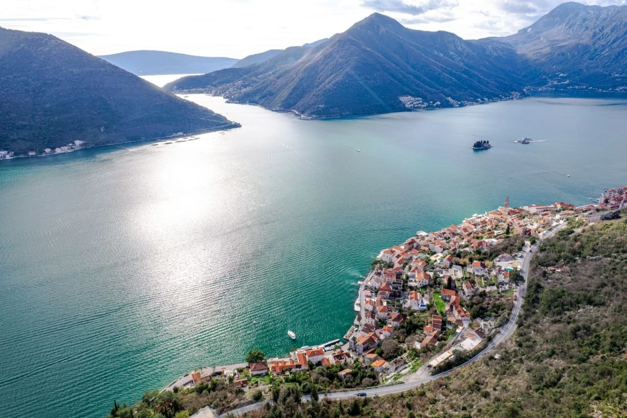 Unique 1,065 m² Plot in the Heart of the Bay of Kotor