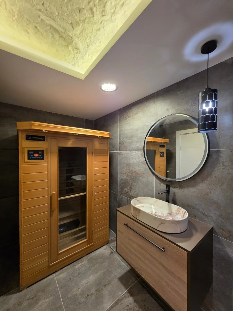 Spacious 3-Bedroom Apartment with Private Sauna in Bečići