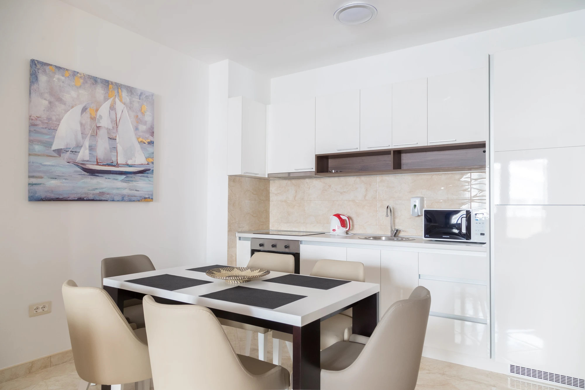 Fully Furnished Apartment near the Sea in Becici