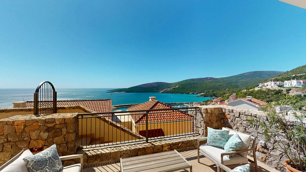 Luxury Apartment in Luštica Bay – Marina Village, Iris Residences