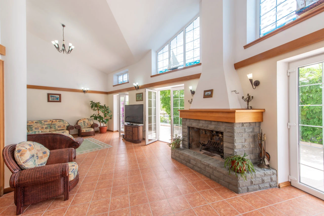 Exclusive Mansion 100m from the Sea, Zanjice