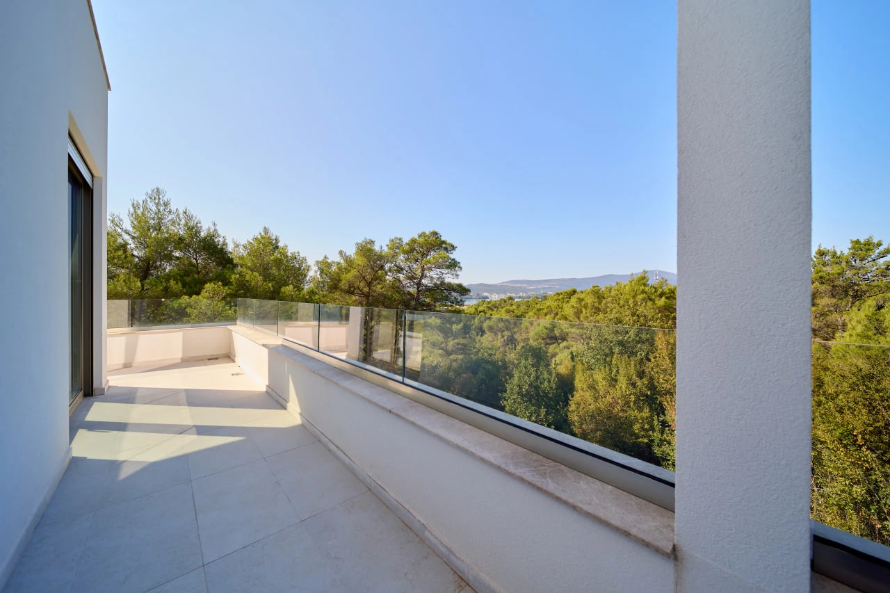 Two-bedrooms Apartment in a Quiet Place Surrounded by Nature, Tivat