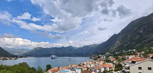 New luxury complex with a swimming pool and bay views — Dobrota, Kotor, Kotor
