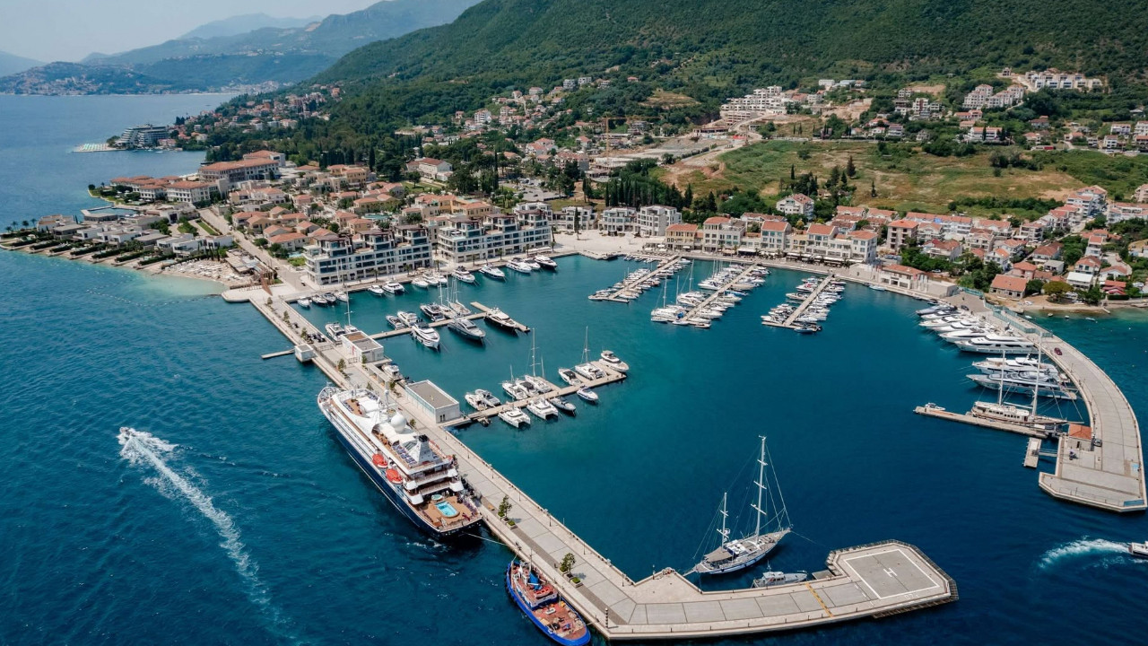 &nbsp; Portonovi&nbsp;&nbsp;