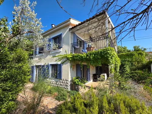 Cozy House with Swimming Pool and Mountain Views in Kavac, Kotor