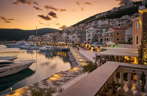 Luxurious 2-Level 1-Bedroom Duplex in the Heart of Marina Village (Luštica Bay), Tivat