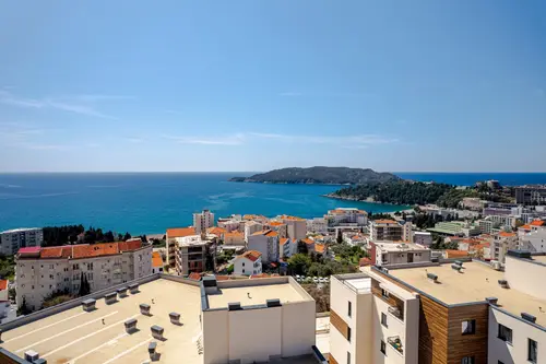 Apartments for Sale in a Modern Complex in Bečići, Budva