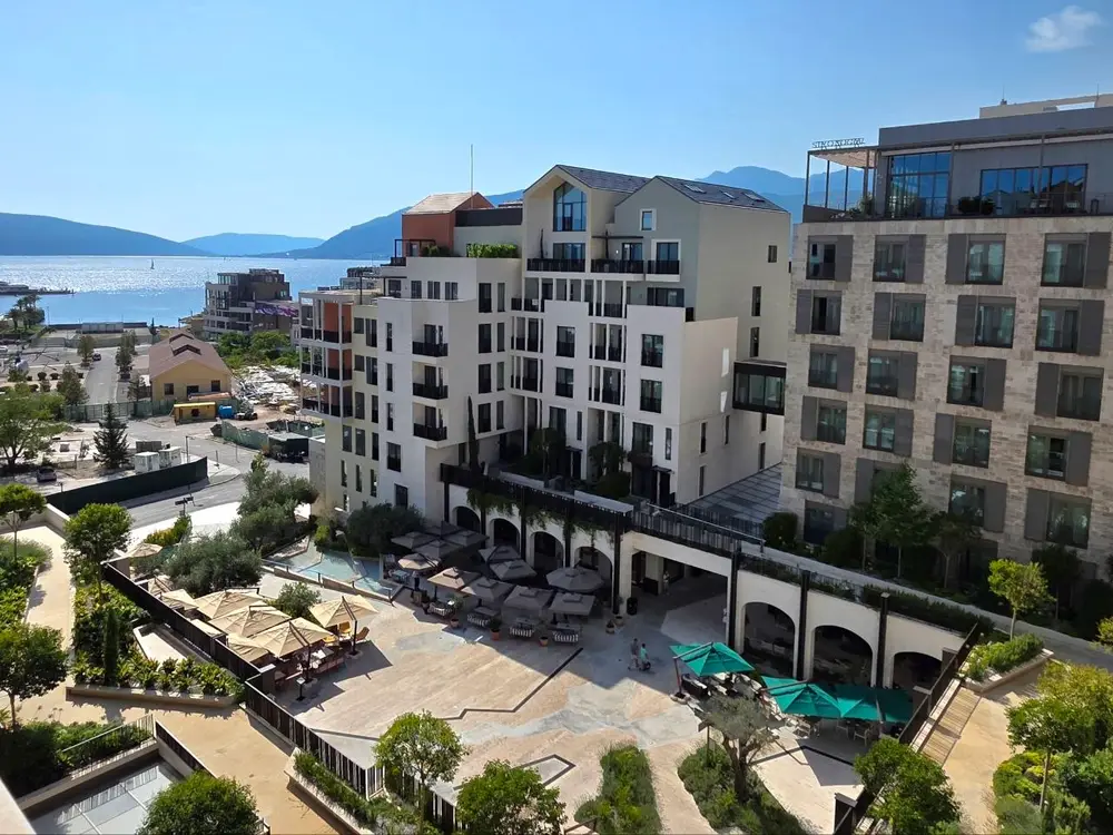 Sirocco One-bedroom Apartment, Tivat