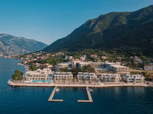 Waterfront Duplex Villa Apartment with Private Pool Access in Kotor Bay, Kotor